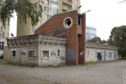 здание при автогородке