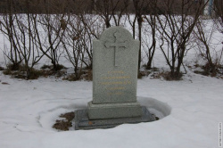 в память о захоронениях Сампсониевского кладбища XVIII века